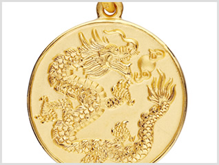 龍モチーフ24金メンズペンダント